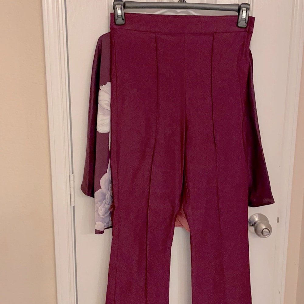 Simply Styled high-rise pants, front seemed! 😍